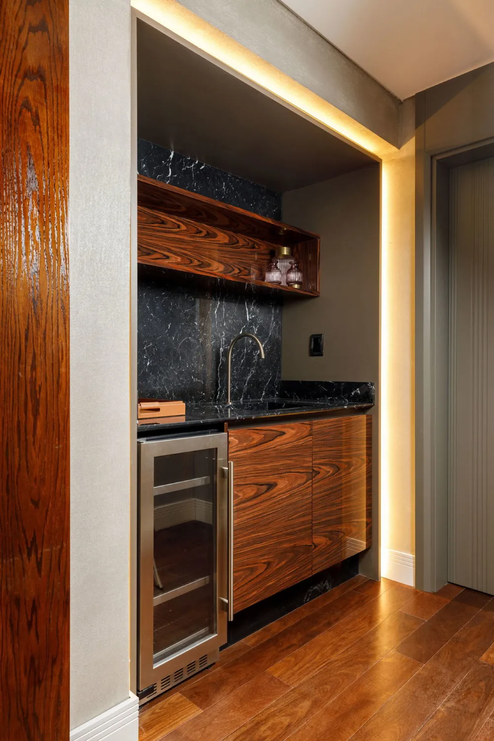 Apartamento para venda no bairro Centro em Balneário Camboriú