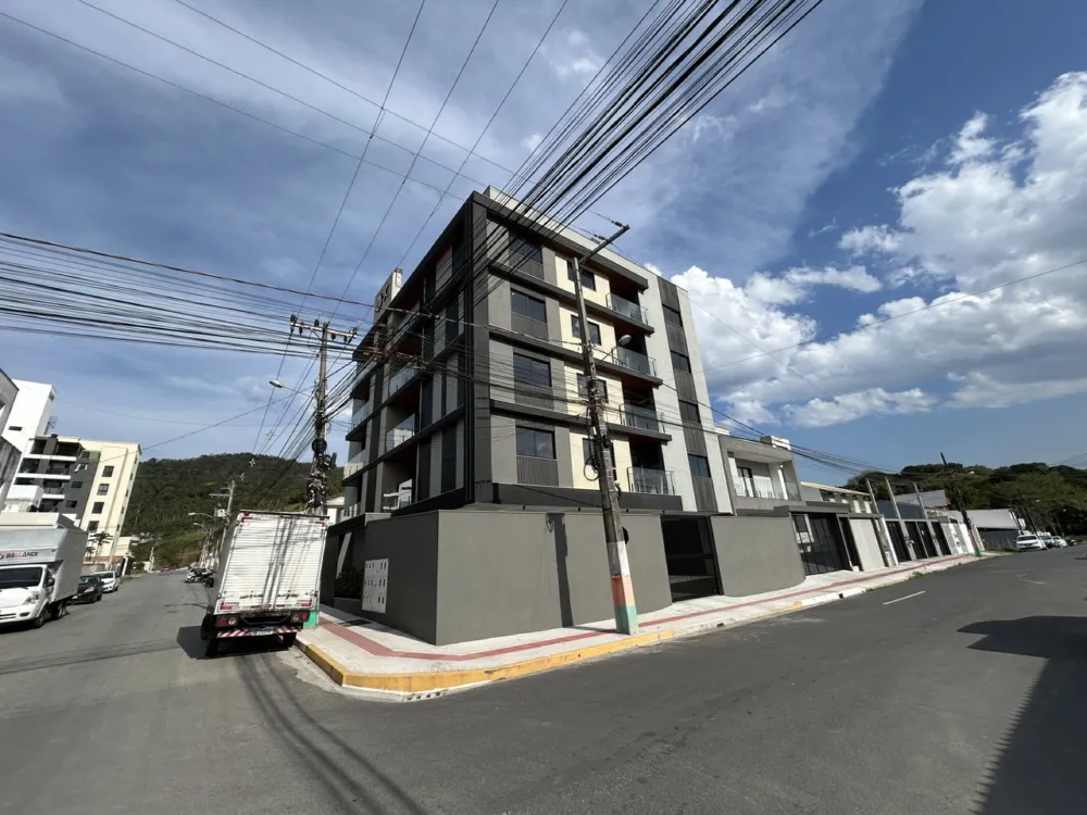 Apartamento para reserva no bairro Sao francisco de assis em Camboriú