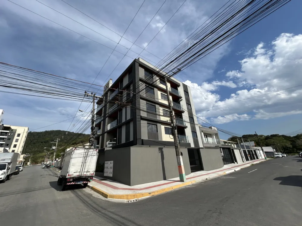Apartamento para reserva no bairro Sao francisco de assis em Camboriú