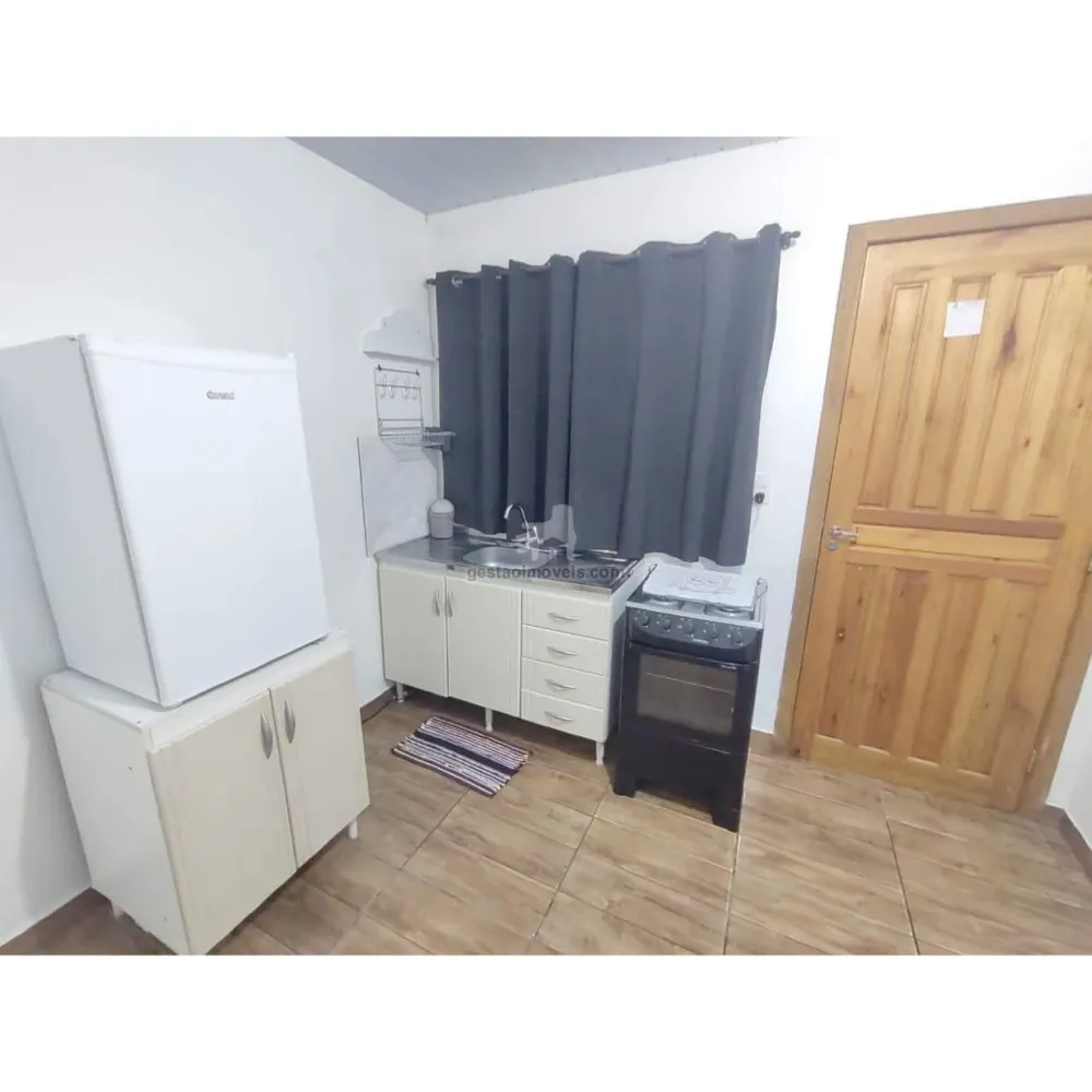 Kitnet 1 quarto para Locação Anual no bairro São Judas Tadeu em Balneário Camboriú