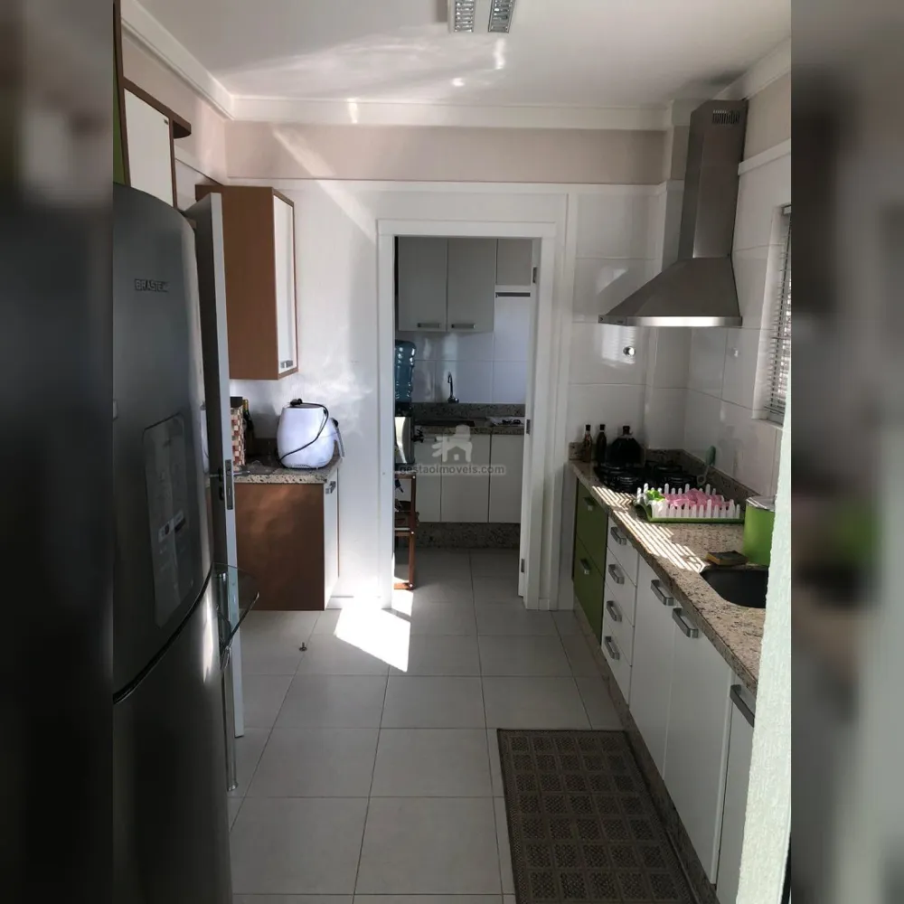 Apartamento 2 suítes para Locação Anual no bairro Centro em Balneário Camboriú