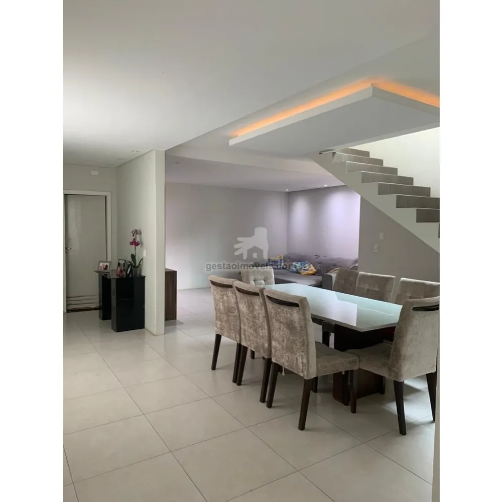 Casa 5 quartos para venda no Bairro Praia dos Amores em Balneário Camboriú