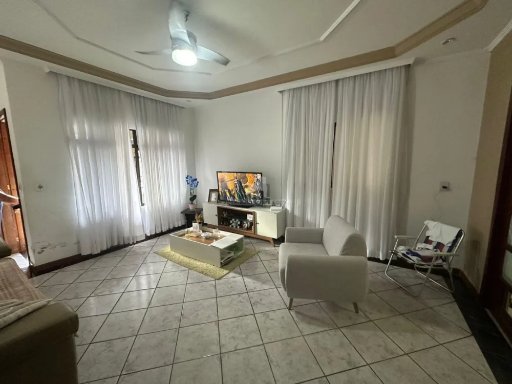 Casa mobiliada à venda no centro de Balneário Camboriú
