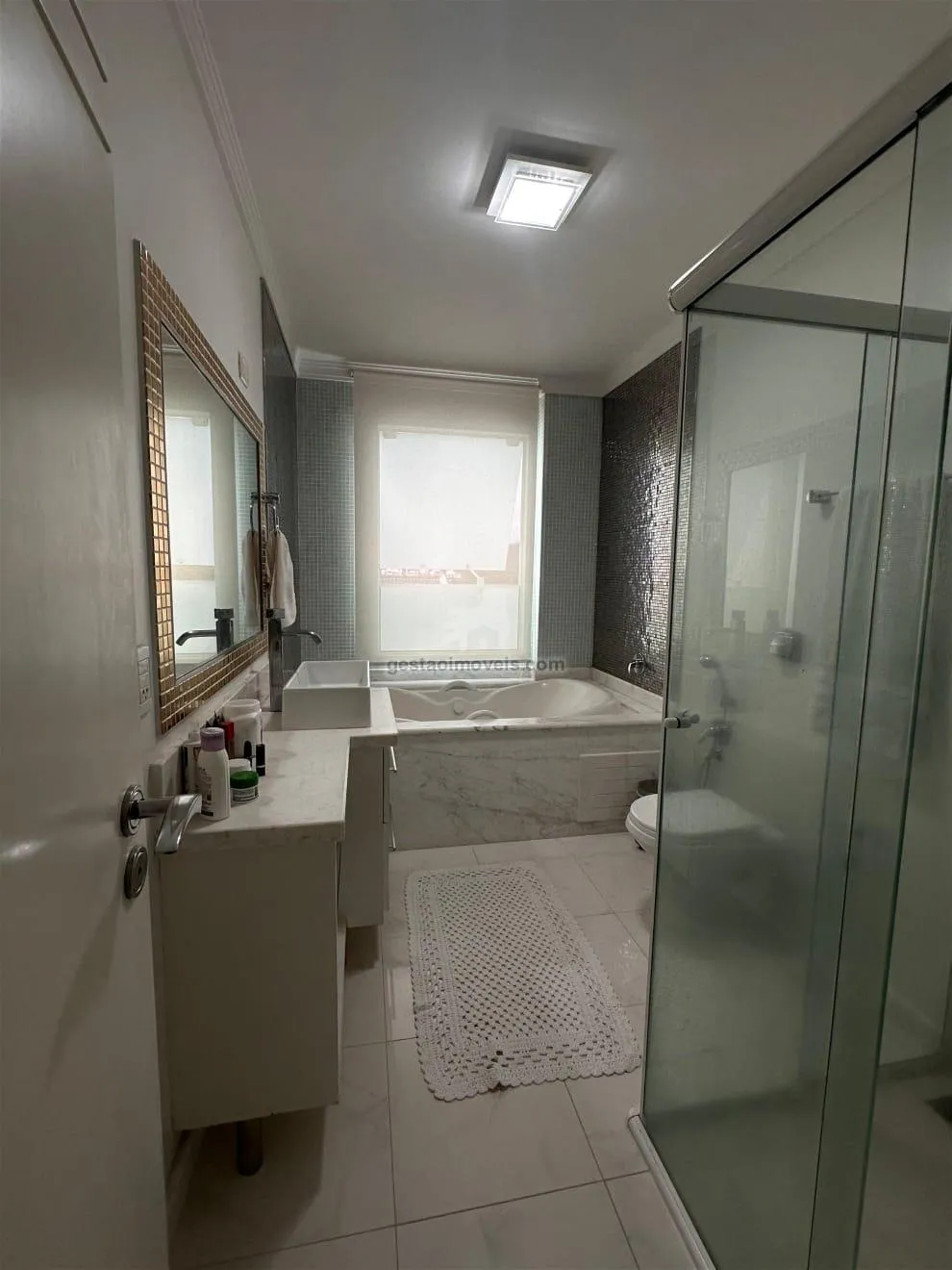 Triplex mobiliado à venda em Balneário Camboriú
