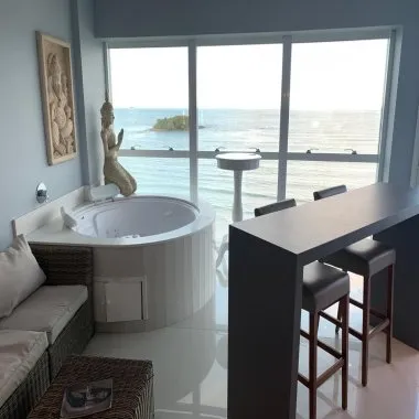 Apartamento de Luxo Frente Mar para locação anual em Balneário Camboriú Apartamento de Luxo Frente Mar para locação anual em Balneário Camboriú