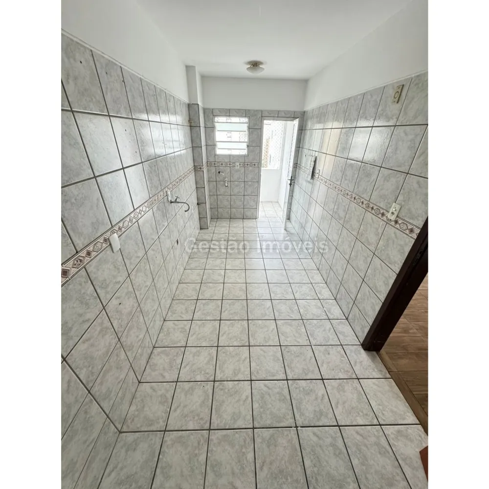 Apartamento 2 quartos para Locação Anual no bairro Centro em Balneário Camboriú