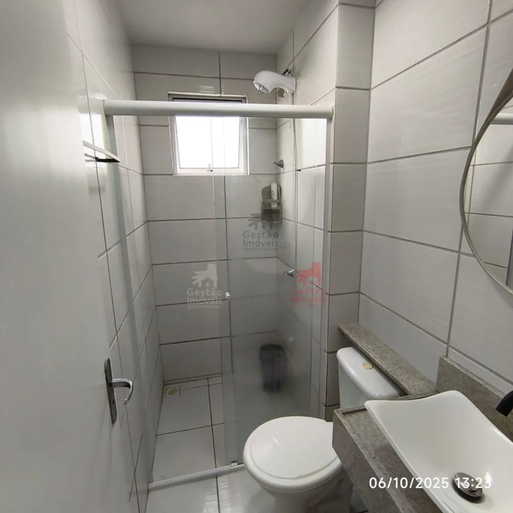 Apto Excelente, reformado, de 2 dorm, 1 vaga grande - Cedro em Camboriú 