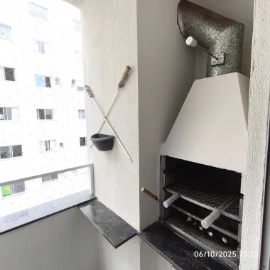 Apto Excelente, reformado, de 2 dorm, 1 vaga grande - Cedro em Camboriú 