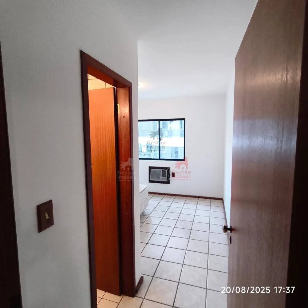Apartamento 2 quartos para Locação Anual no bairro Centro em Balneário Camboriú