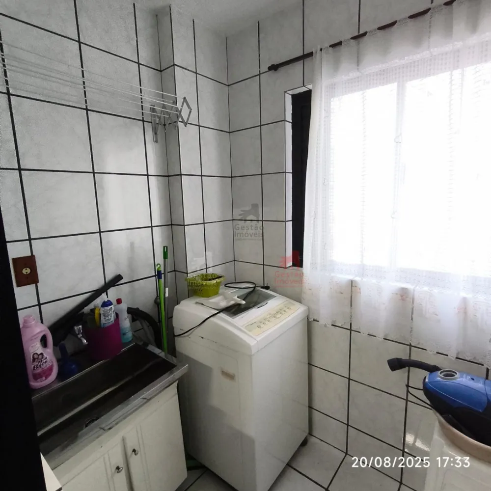 Apartamento 2 quartos para Locação Anual no bairro Centro em Balneário Camboriú