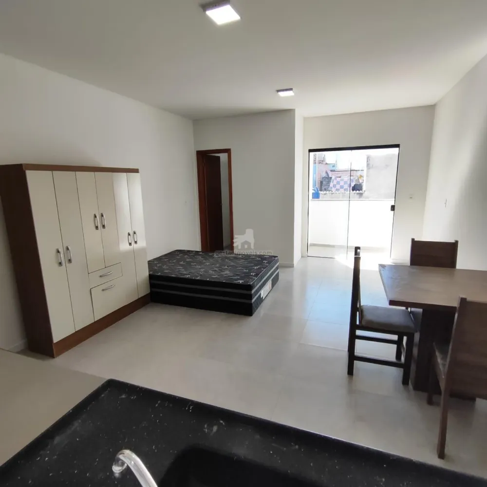 Apartamento 1 quarto para Locação Anual no bairro Municípios em Balneário Camboriú