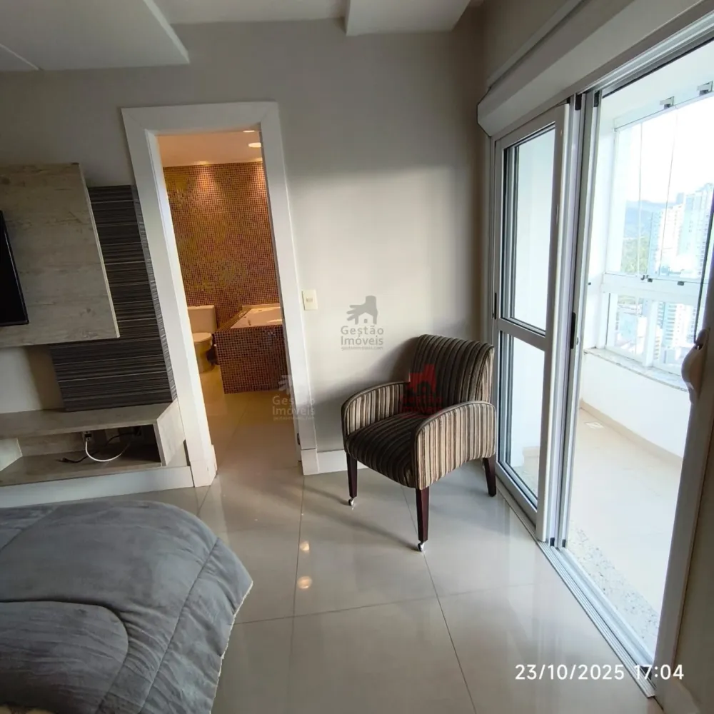 Duplex Frente Mar no Centro de Balneário Camboriú
