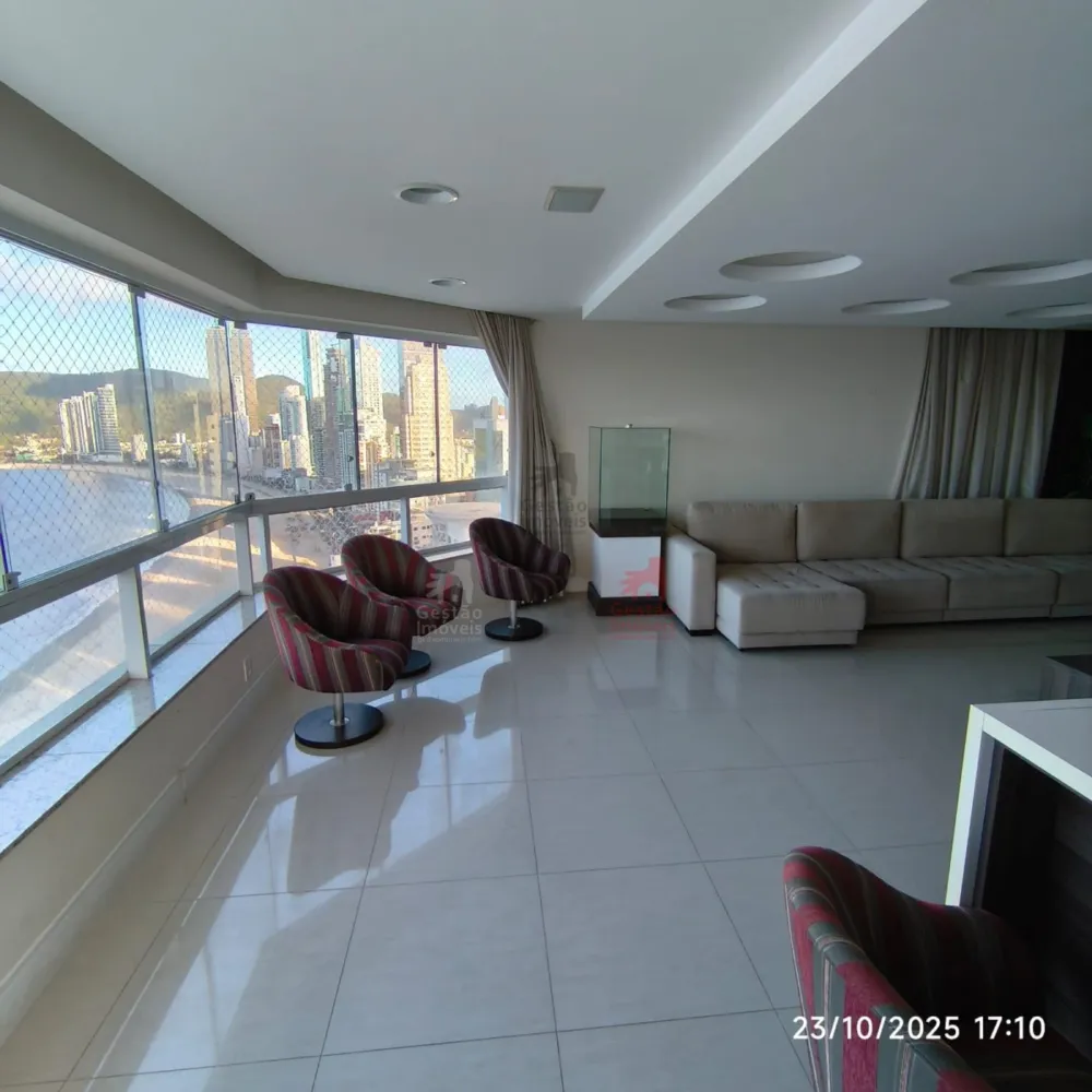Duplex Frente Mar no Centro de Balneário Camboriú