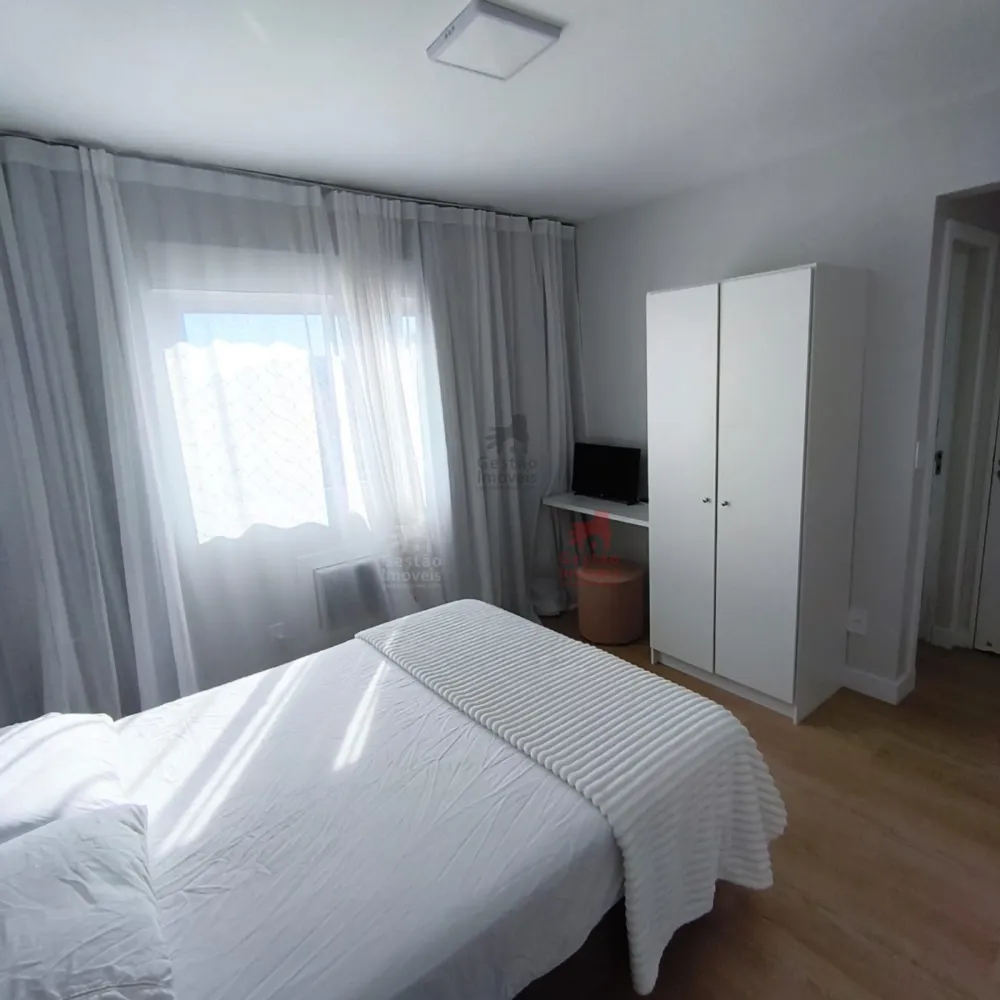 Apartamento 4 quartos sendo 2 suítes a venda no Centro de BC