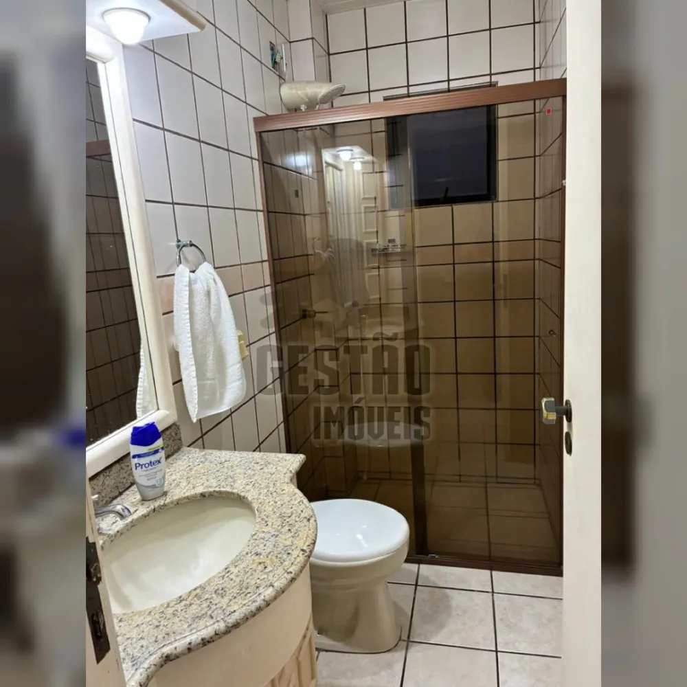 Venda de apartamento quadra mar com 3 quartos no centro de BC