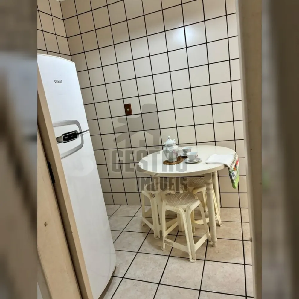 Venda de apartamento quadra mar com 3 quartos no centro de BC