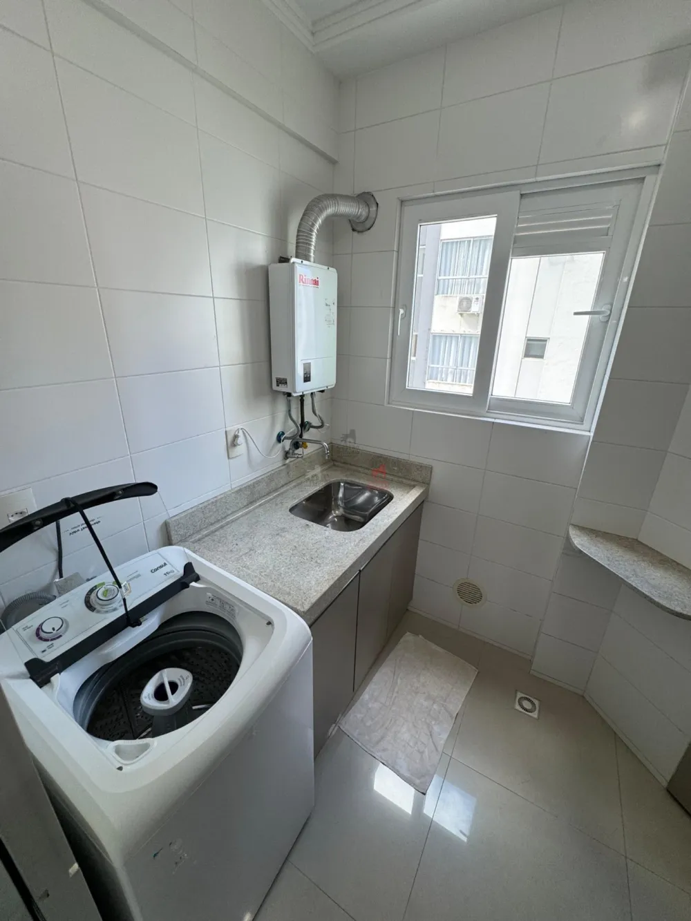 Oportunidade!!! Apartamento 3 quartos Vista Mar no Centro de Balneário Camboriú 
