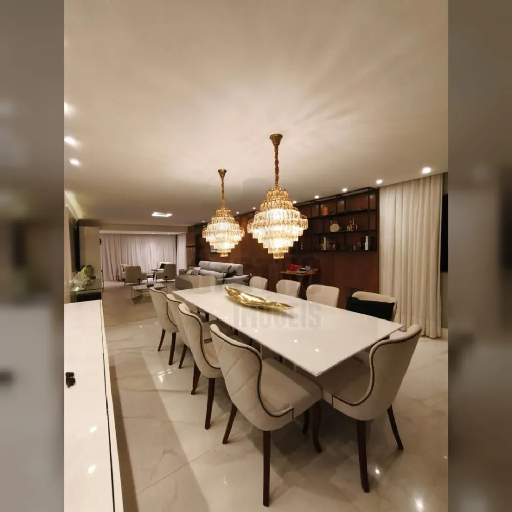 Apartamento 5 suítes para Locação Anual no bairro Centro em Itajaí