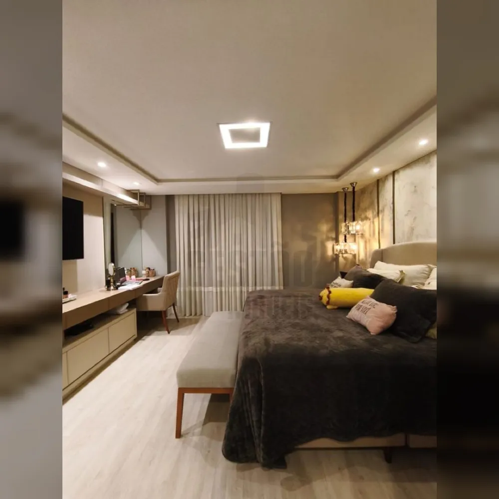 Apartamento 5 suítes para Locação Anual no bairro Centro em Itajaí