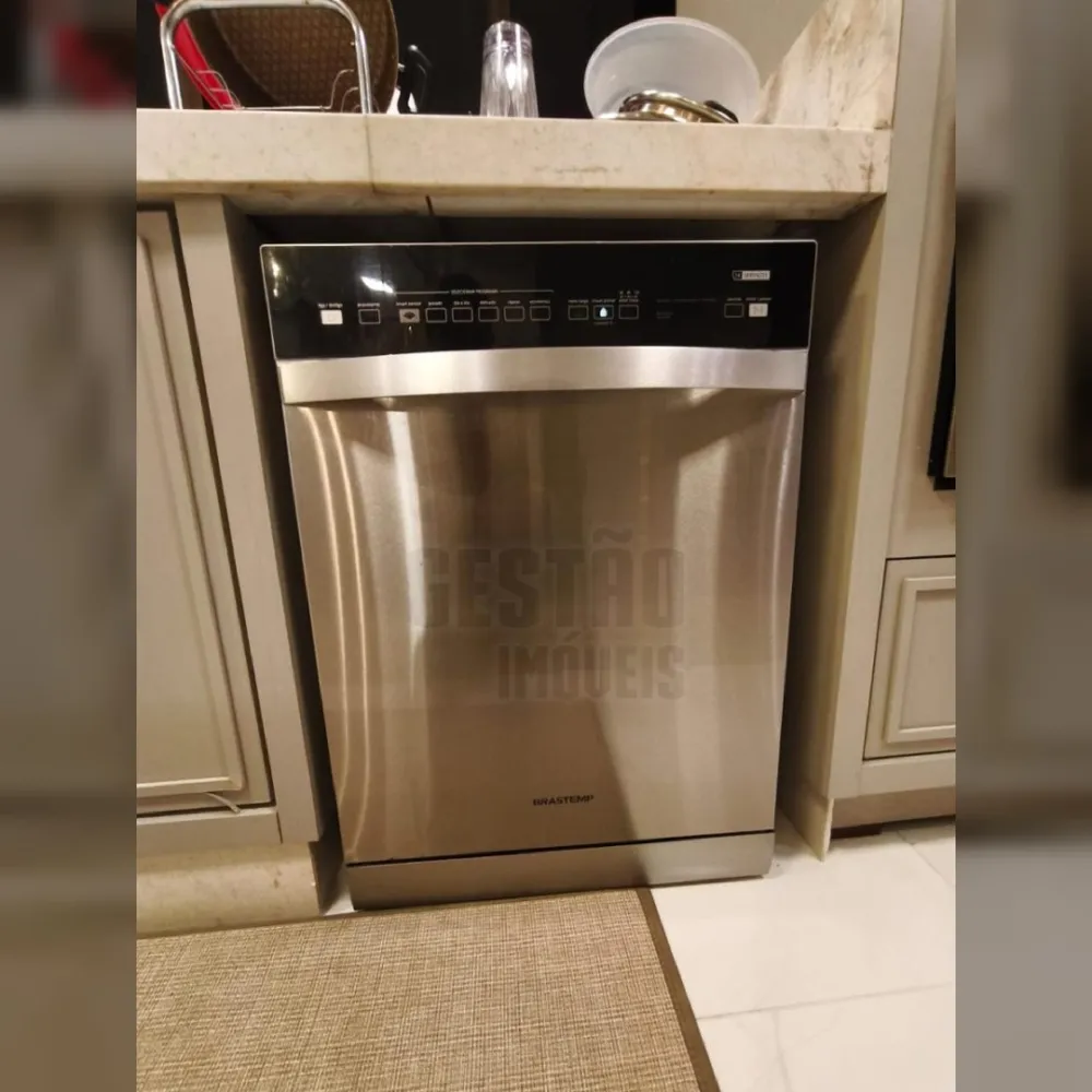 Apartamento 5 suítes para Locação Anual no bairro Centro em Itajaí