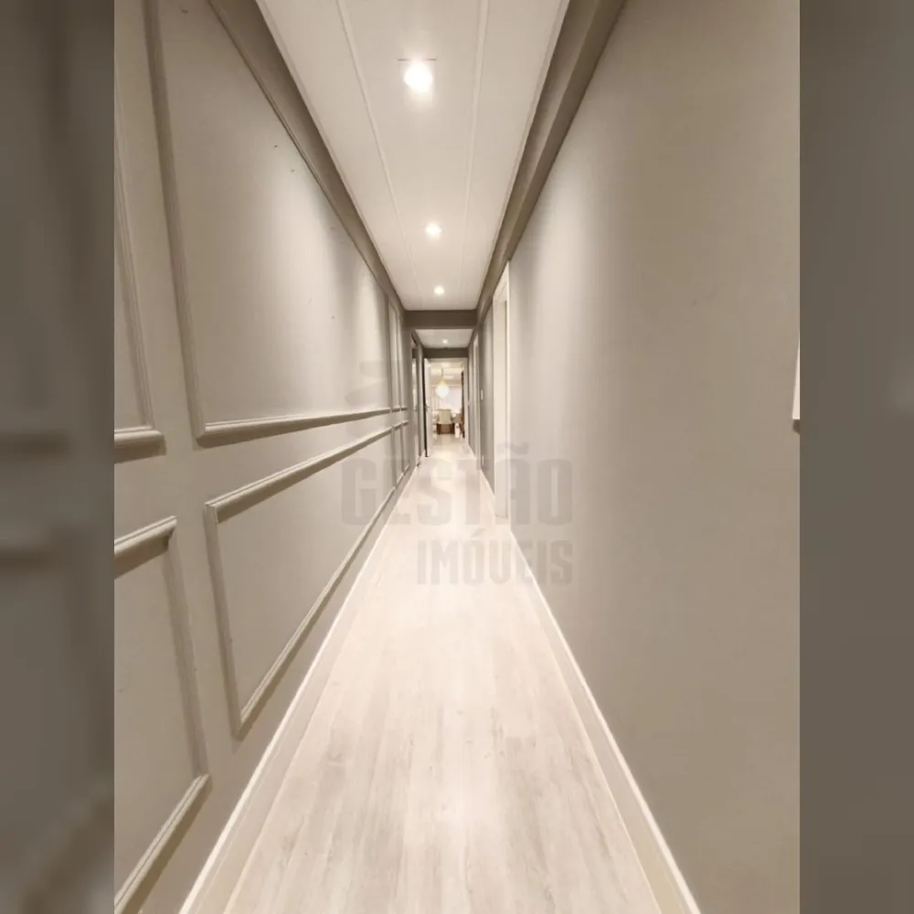 Apartamento 5 suítes para Locação Anual no bairro Centro em Itajaí
