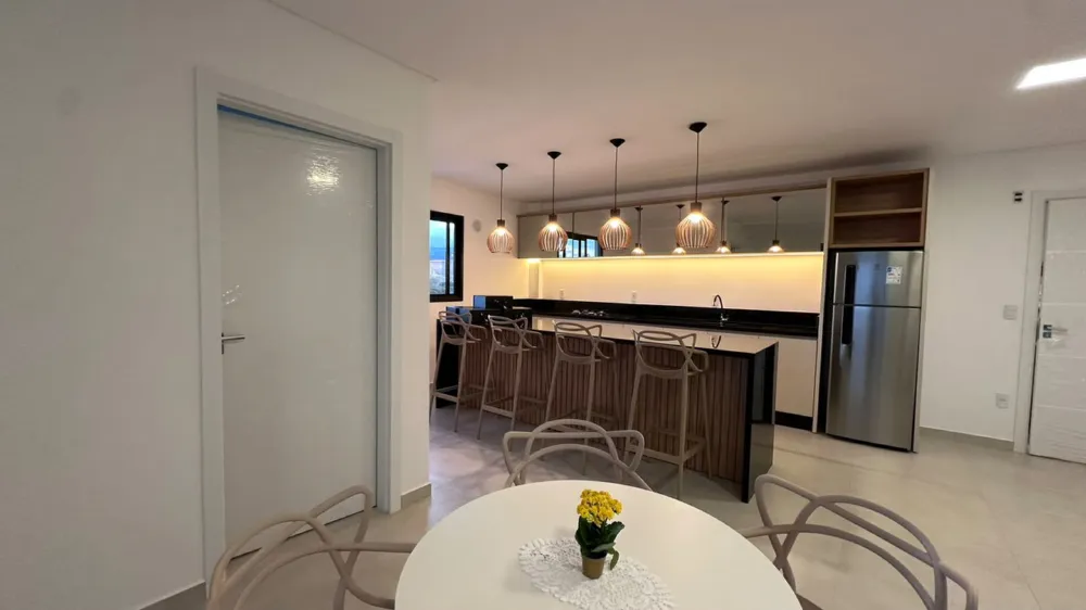 Apartamento 2 quartos para Locação Anual no bairro Centro em Camboriú