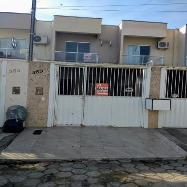 Sobrado com 2 quartos na Rua Cabul em Camboriú