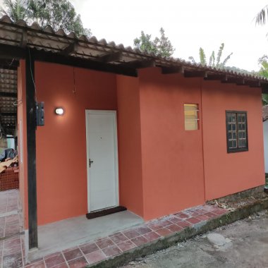 Casa 2 dormitórios no bairro estaleiro 