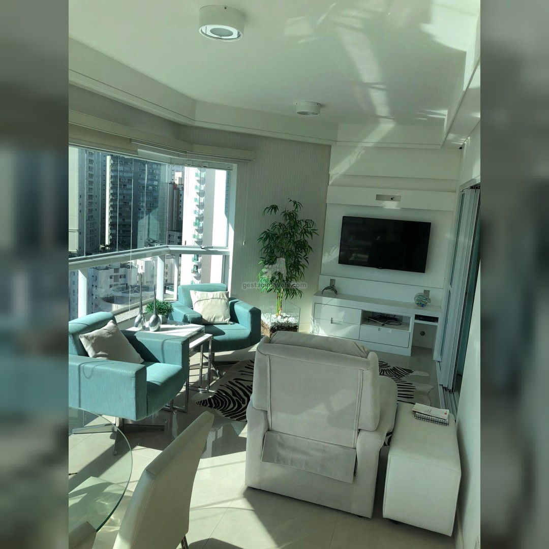 Apartamento 2 suítes para Locação Anual no bairro Centro em Balneário Camboriú