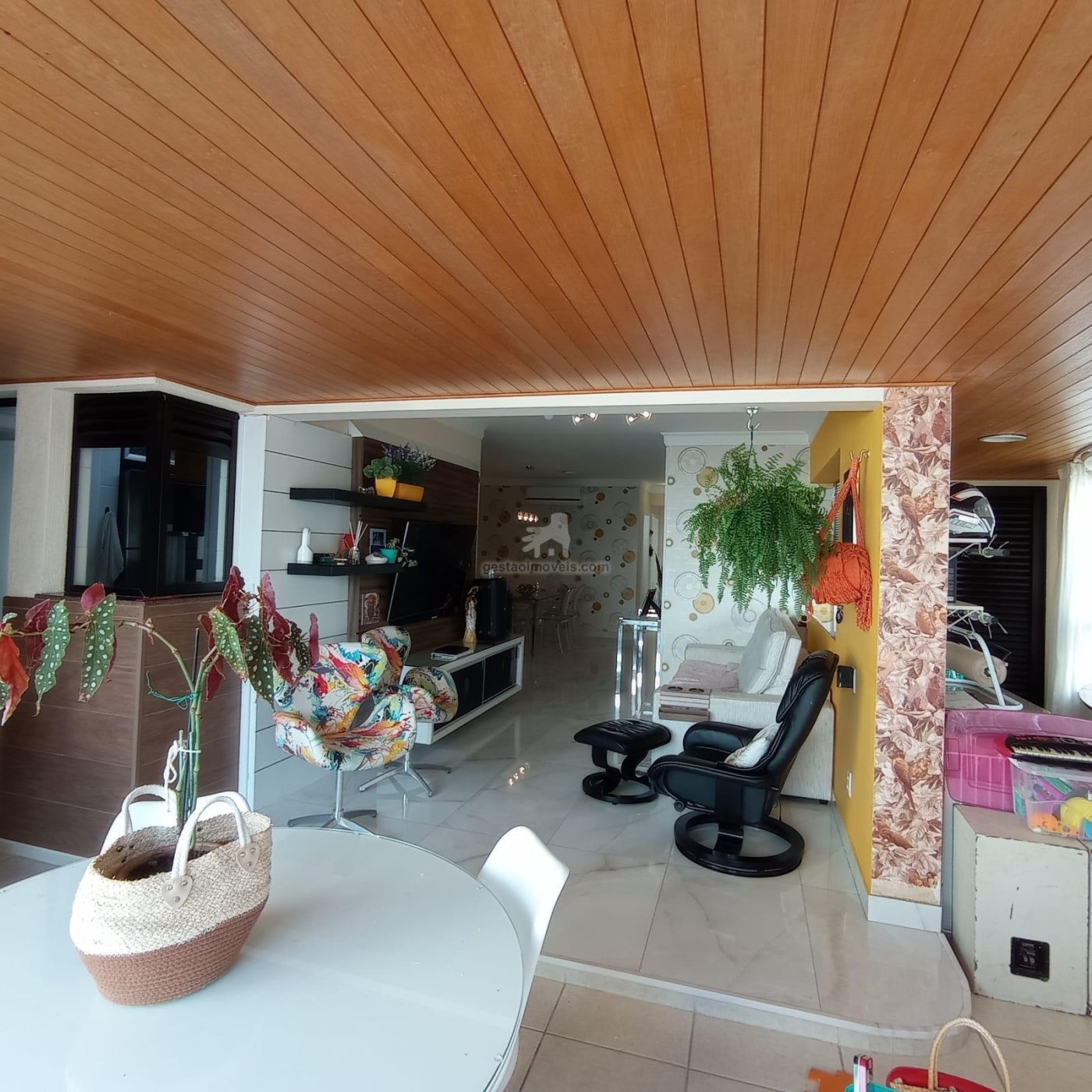 Apartamento, 3 quartos, 134 m² - Foto 2