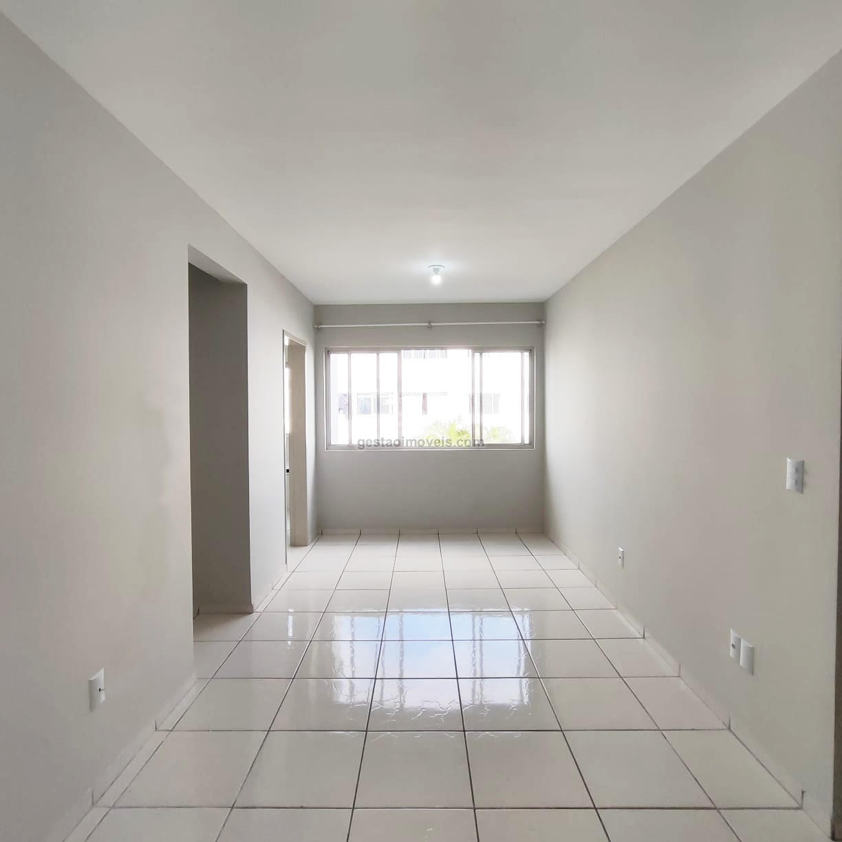 Apartamento à venda com 3 quartos, 85m² - Foto 1