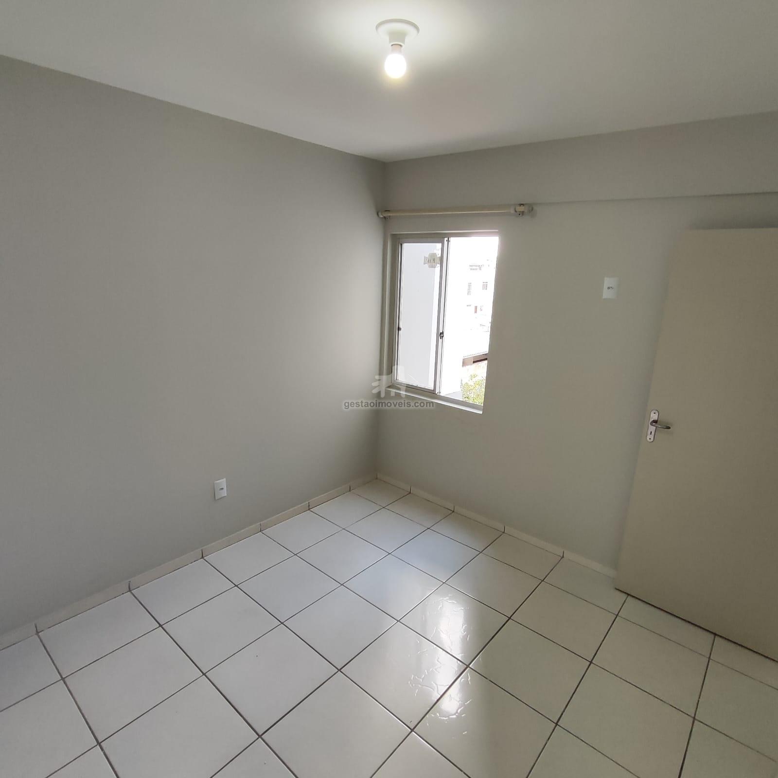 Apartamento à venda com 3 quartos, 85m² - Foto 13