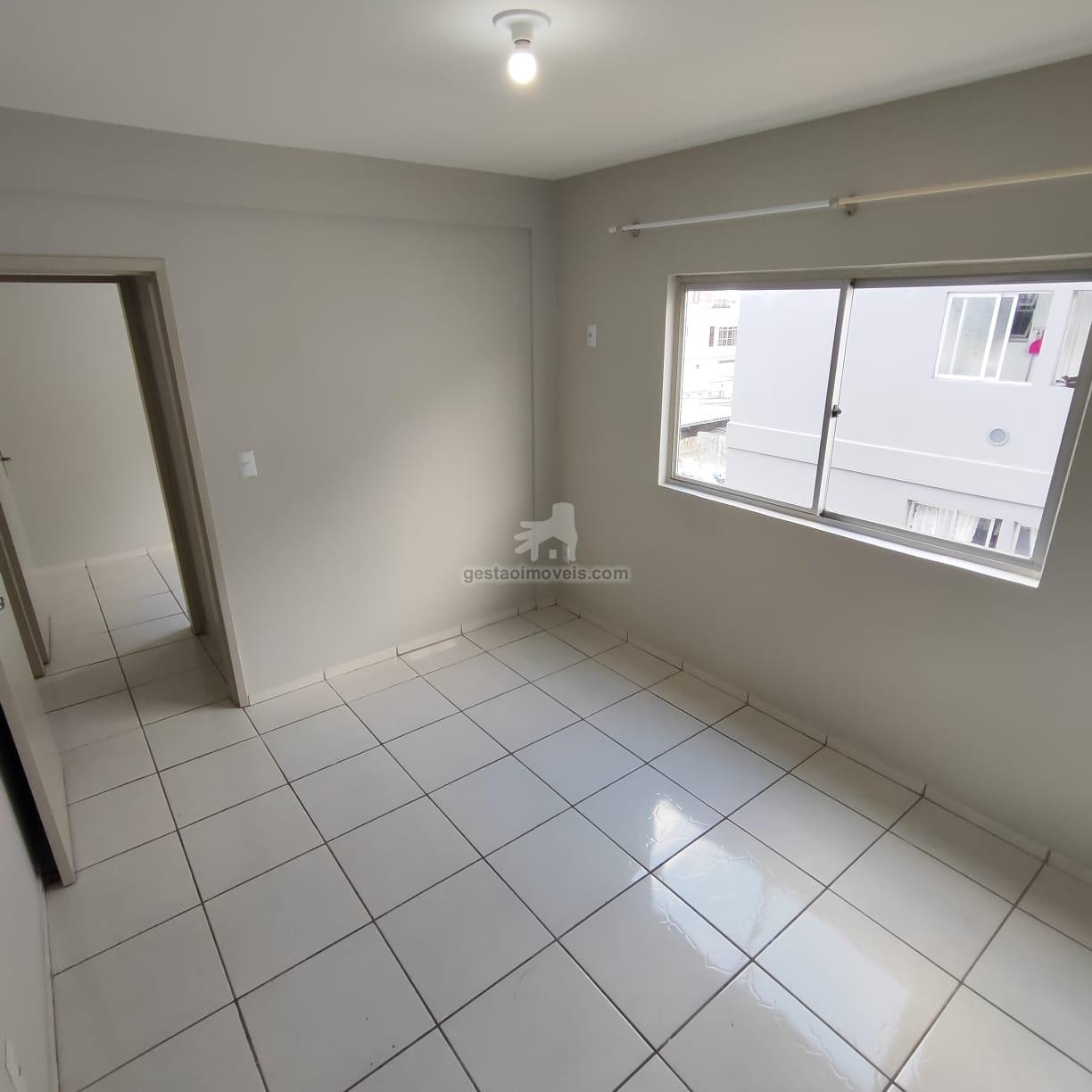 Apartamento à venda com 3 quartos, 85m² - Foto 17