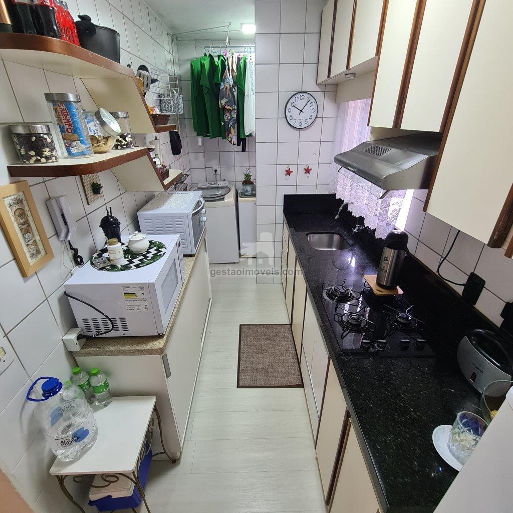 Apartamento à venda com 2 quartos, 70m² - Foto 7