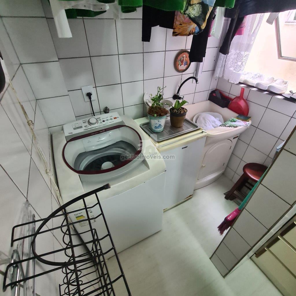 Apartamento à venda com 2 quartos, 70m² - Foto 8