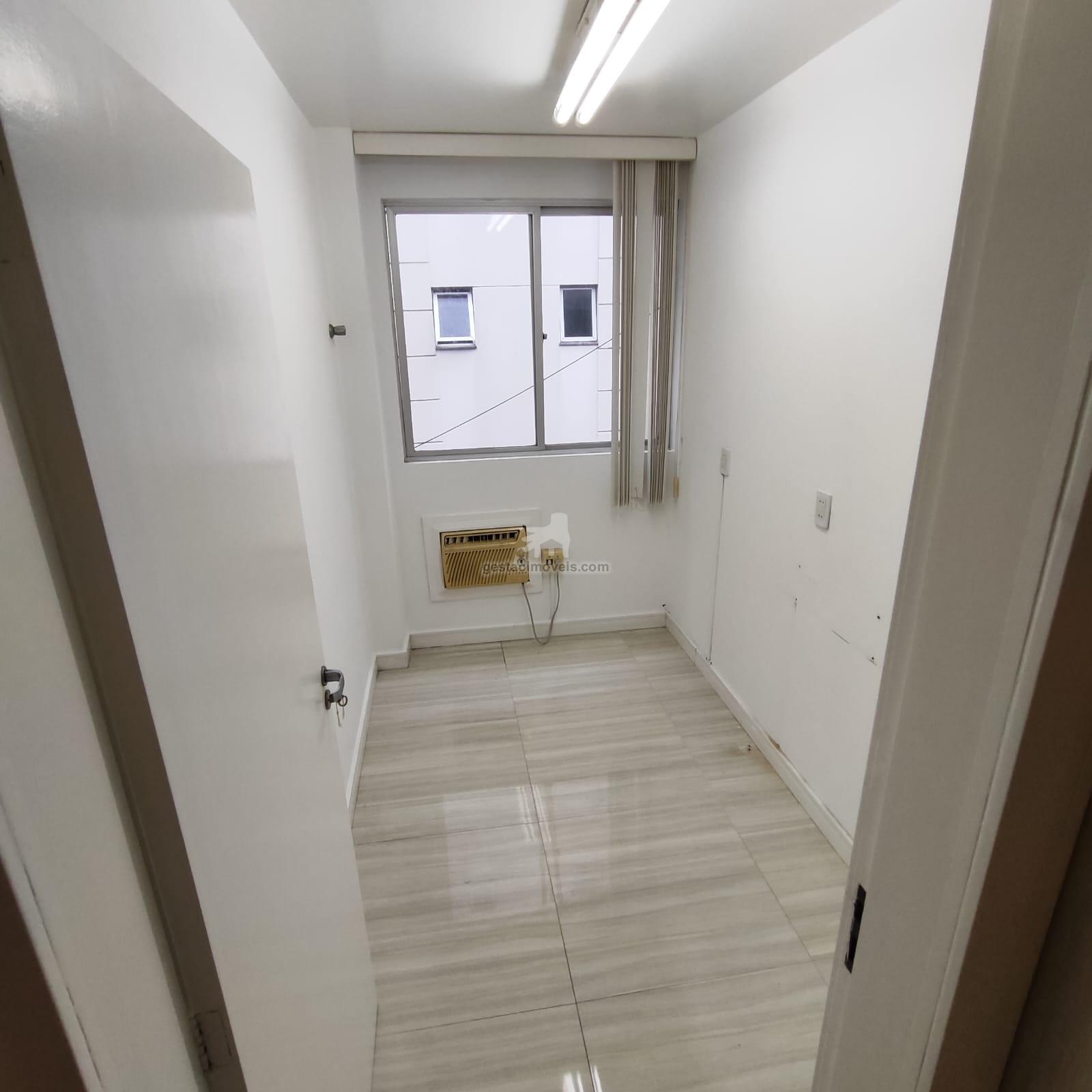 Apartamento para alugar com 3 quartos, 120m² - Foto 18