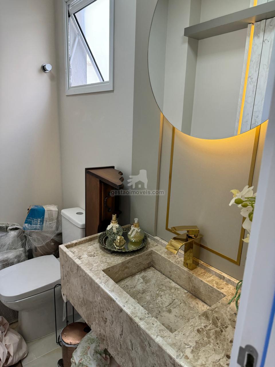 OPORTUNIDADE IMPERDÍVEL: Linda Casa de 3 Quartos no Condomínio Caledônia 