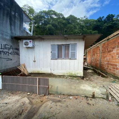 Terreno para Venda no bairro Alto São Bento em Itapema