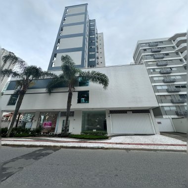 Sala comercial para Locação Anual no bairro Centro em Balneário Camboriú