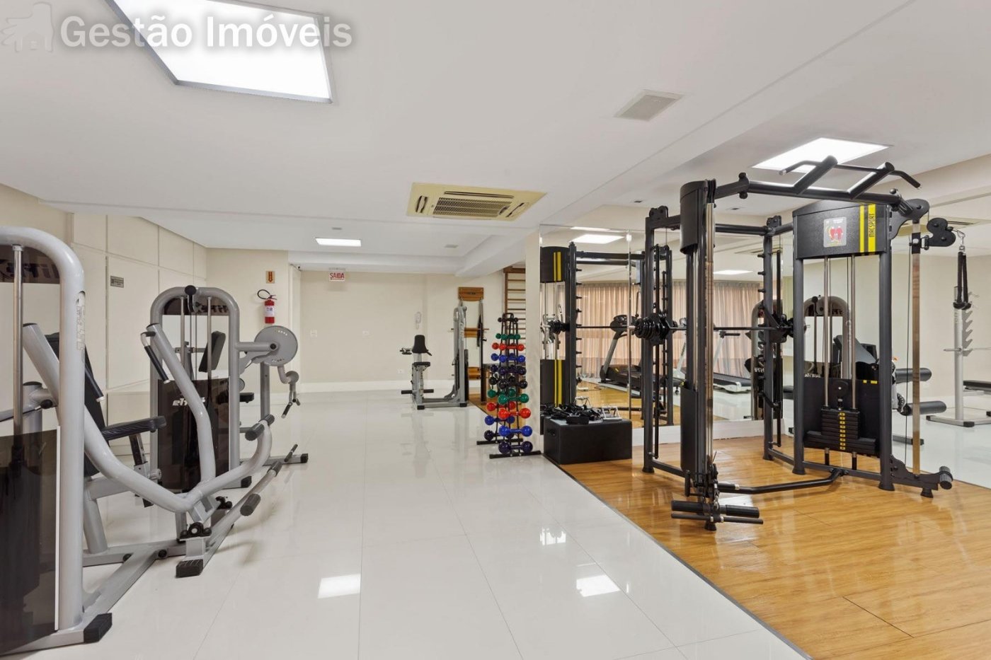 Apartamento de Luxo Frente Mar para locação anual em Balneário Camboriú