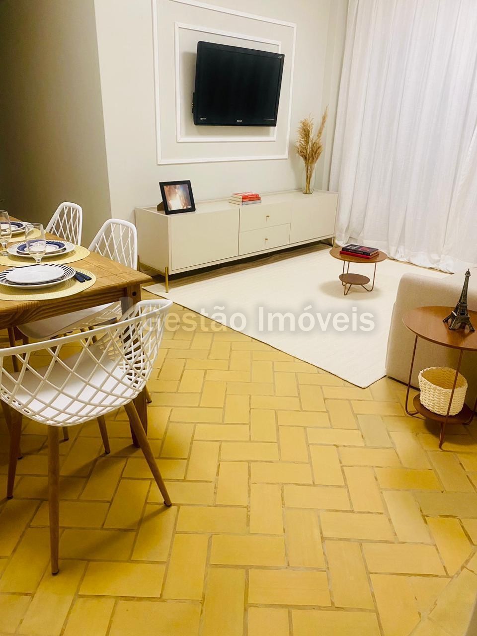 OPORTUNIDADE!! Apartamento 2 quartos para Venda com ótima localização perto do camelódromo em BC