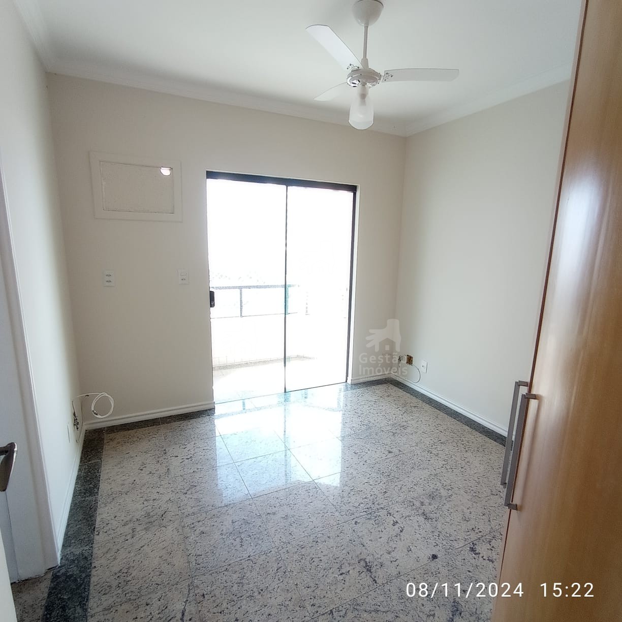 LIndo Apartamento com 3 suítes para Venda no bairro Fazenda em Itajaí