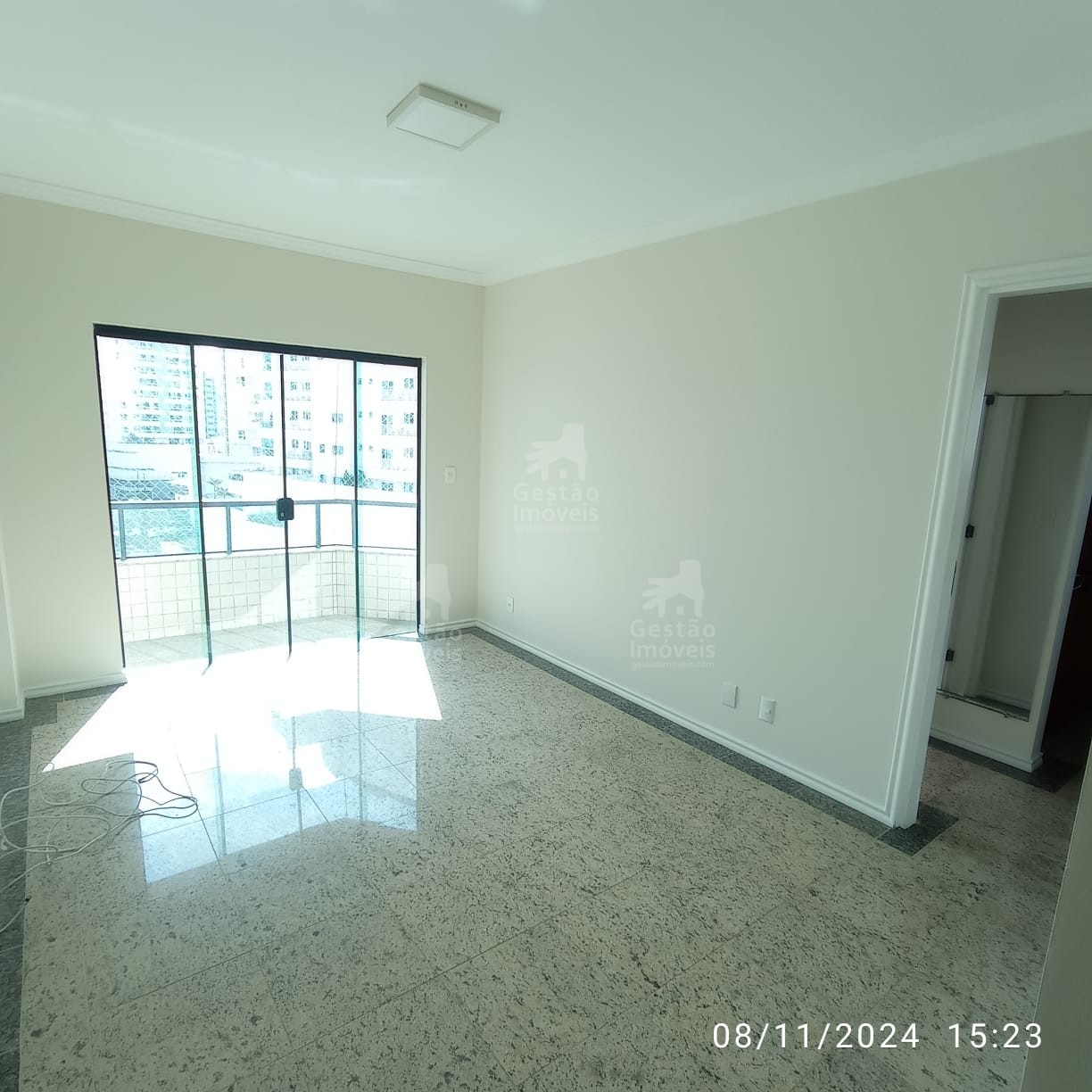 LIndo Apartamento com 3 suítes para Venda no bairro Fazenda em Itajaí