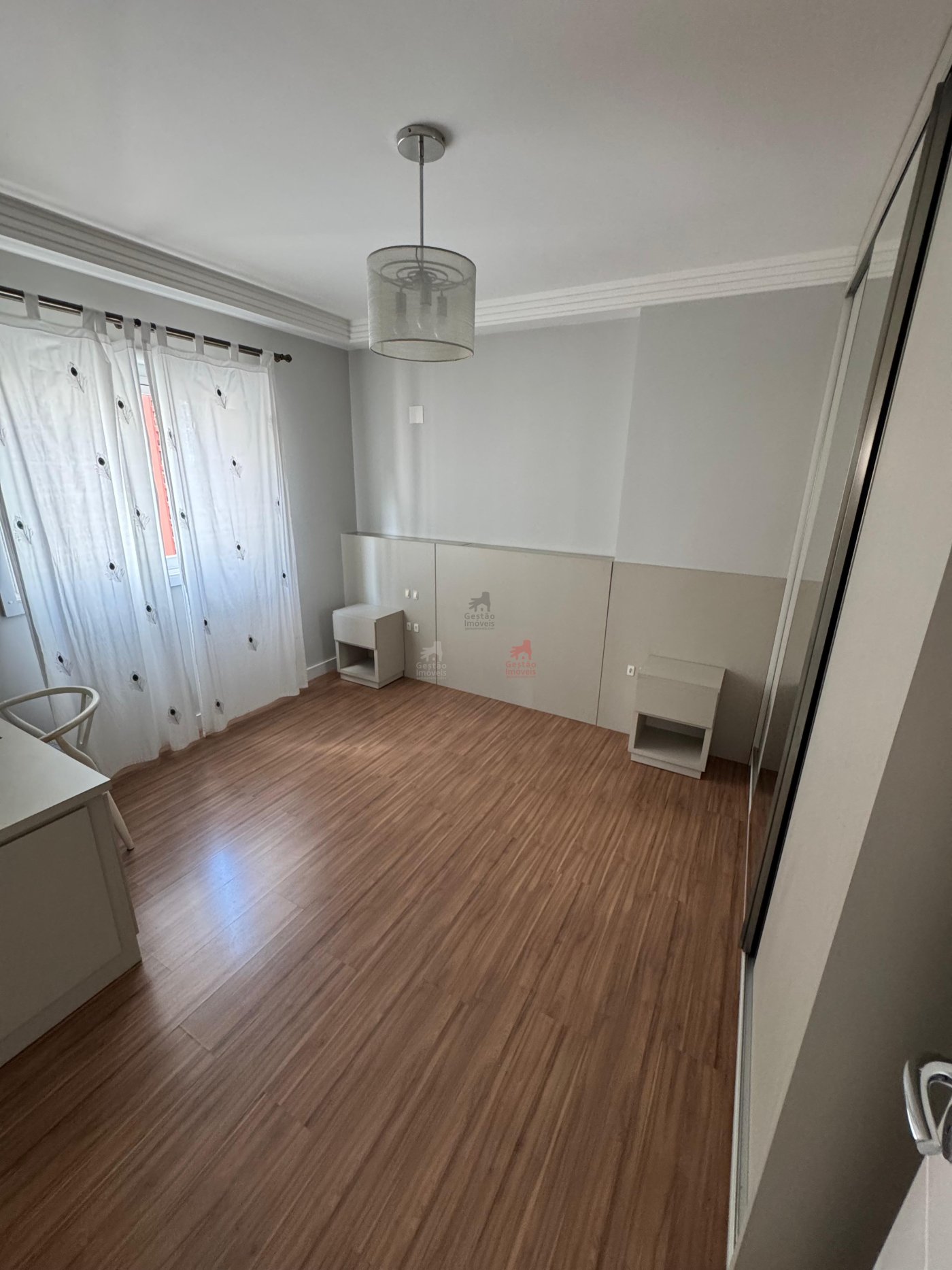 Oportunidade!!! Apartamento 3 quartos Vista Mar no Centro de Balneário Camboriú 