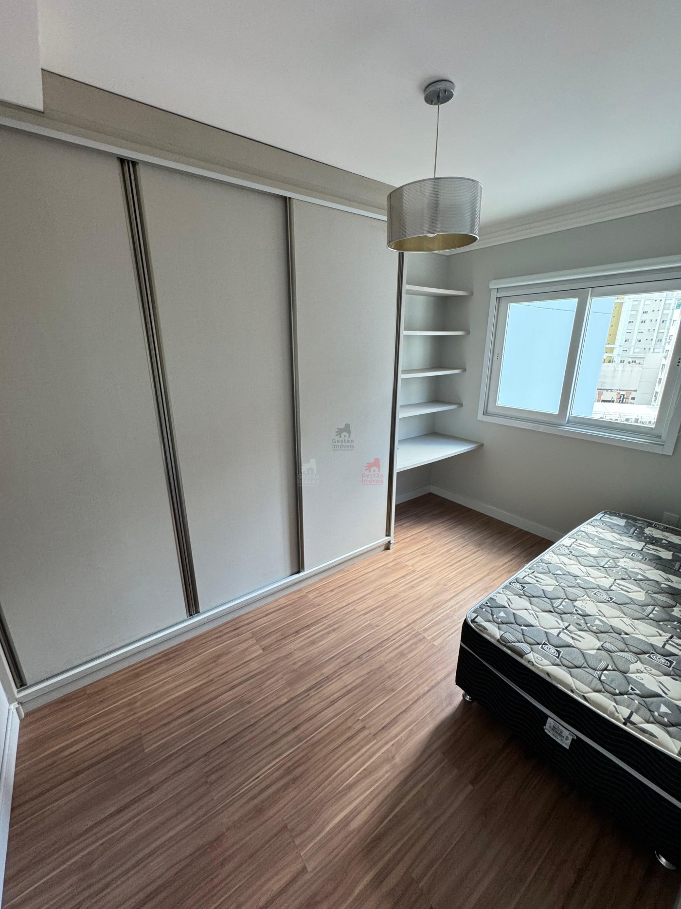 Oportunidade!!! Apartamento 3 quartos Vista Mar no Centro de Balneário Camboriú 