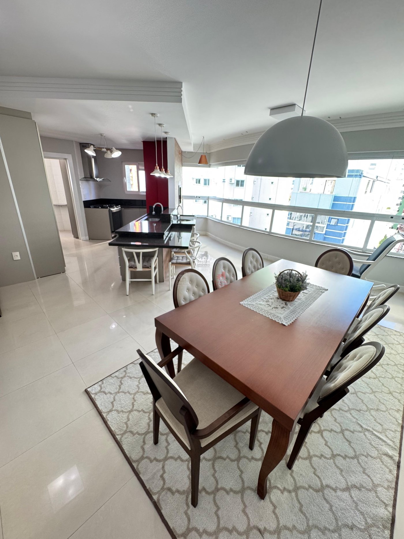 Oportunidade!!! Apartamento 3 quartos Vista Mar no Centro de Balneário Camboriú 