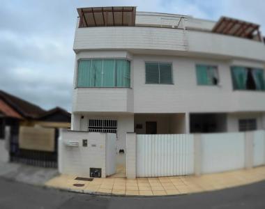 Triplex 2 dormitórios para locação no bairro municipios