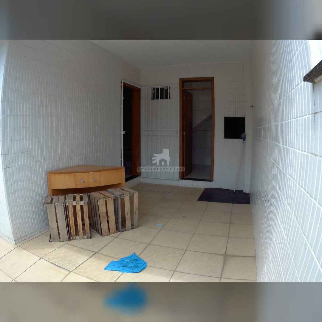 Triplex 3 dormitórios para locação no bairro municípios em BC