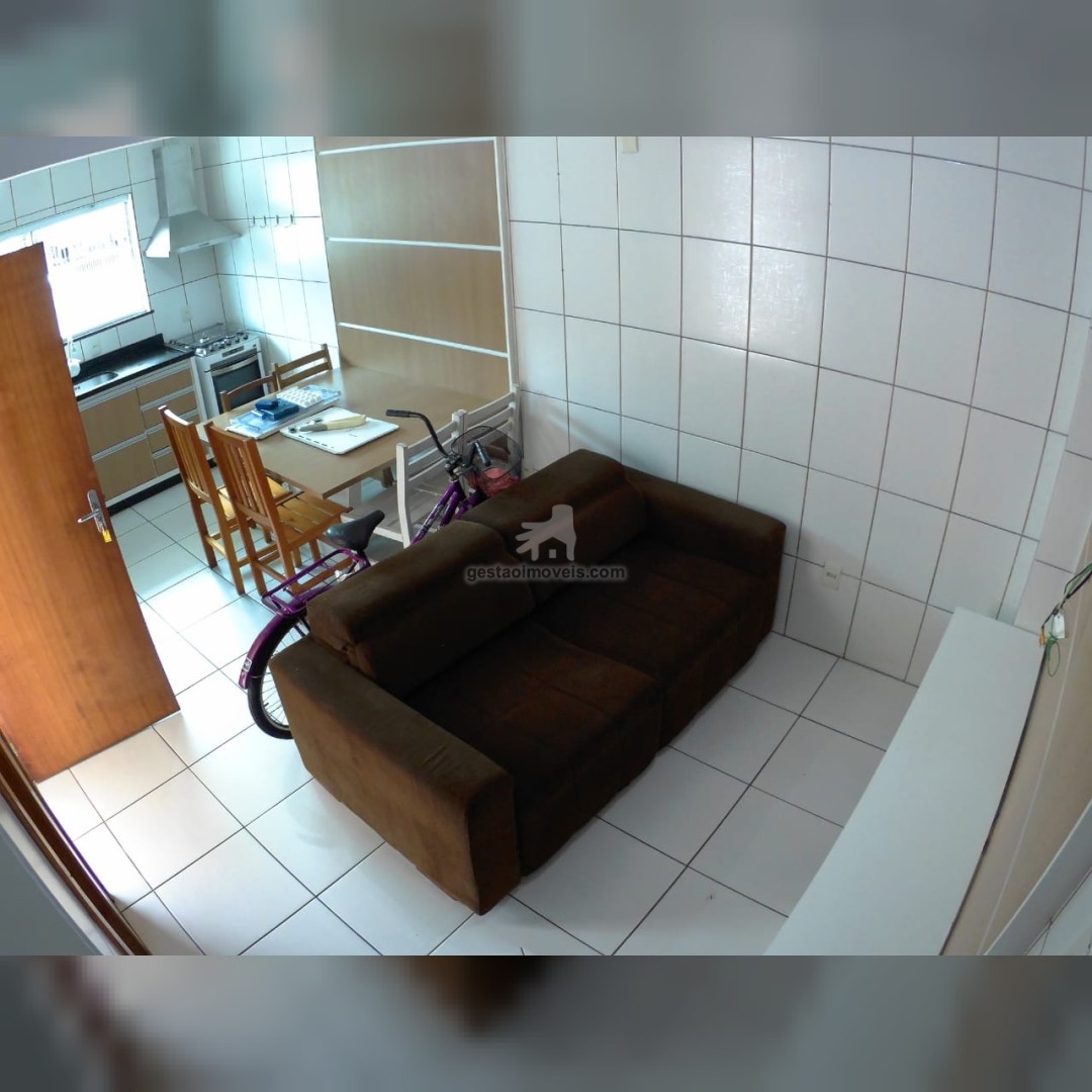 Triplex 3 dormitórios para locação no bairro municípios em BC