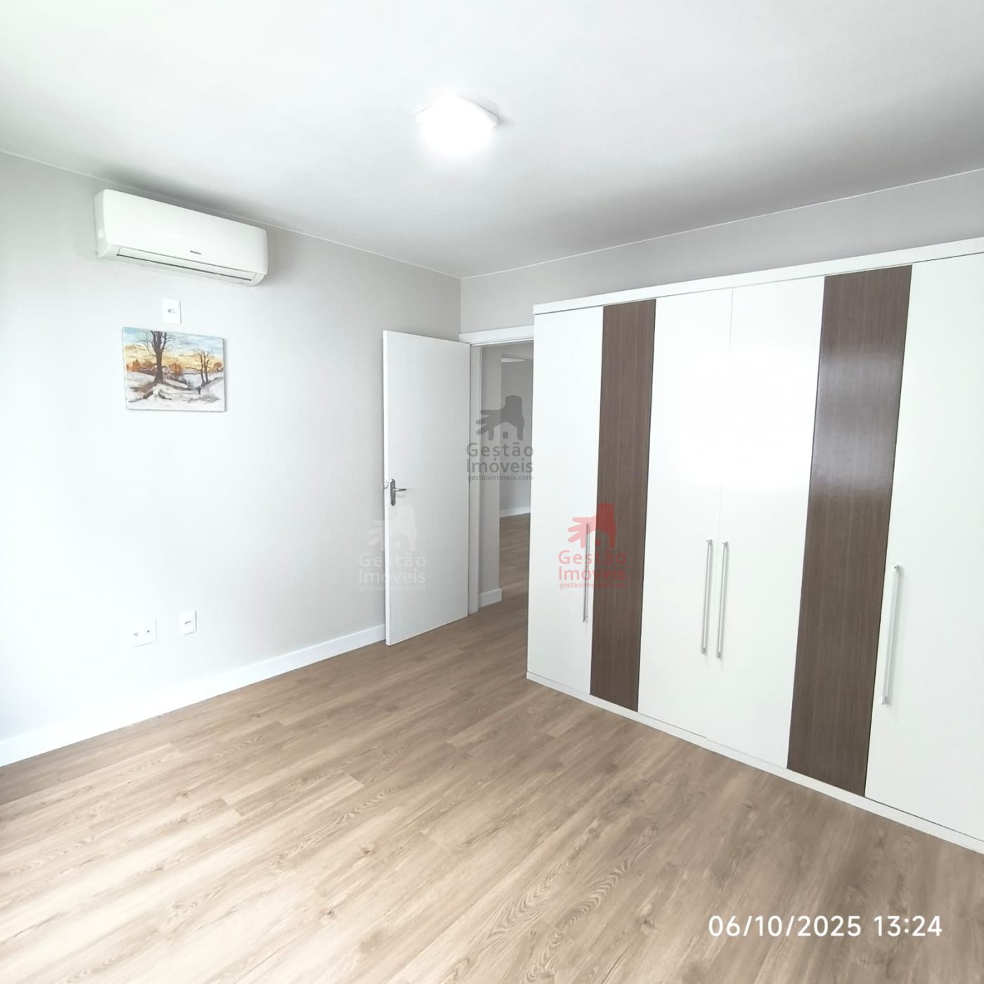 Apto Excelente, reformado, de 2 dorm, 1 vaga grande - Cedro em Camboriú 
